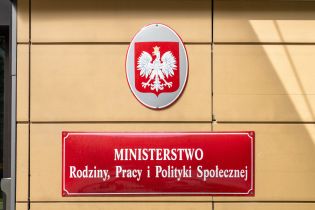 Nowe przepisy o stażu pracy od 1 stycznia 2026 r. – stanowisko MRPiPS w sprawie dokumentowania nowych okresów