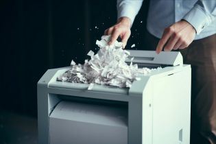   Zadbaj o bezpieczeństwo danych dzięki niszczarce do papieru