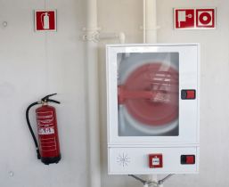 Brak podpisanego protokołu odbioru a obowiązek wystawienia faktury sprzedażowej
