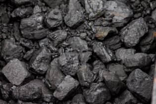 Sprzedaż węgla przez gminy nadal bez kasy fiskalnej