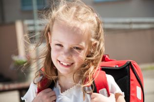 Zwolnienie z VAT usług edukacyjnych – zasady i przykłady