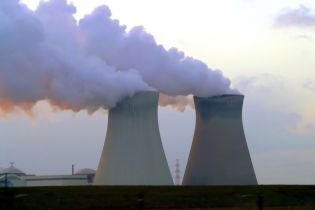 Czasowe odwrotne obciążenie VAT na gaz i energię przedłużone do 2026 r.