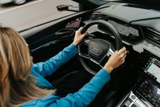 Leasing auta w firmie. Czy to opłaca się przedsiębiorcy?