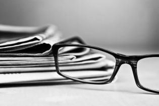 Niedawno skarbówka wypowiedziała się odnośnie tego, kiedy przedsiębiorca może zaliczyć wydatek na okulary do kosztów podatkowych prowadzonej działalności. Sprawdź, co z niej wynika.