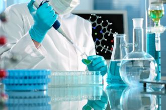 Jaką stawką należy opodatkować zakup wewnątrzwspólnotowy (WNT) podłoży do badań laboratoryjnych o kodzie CN 38229000
