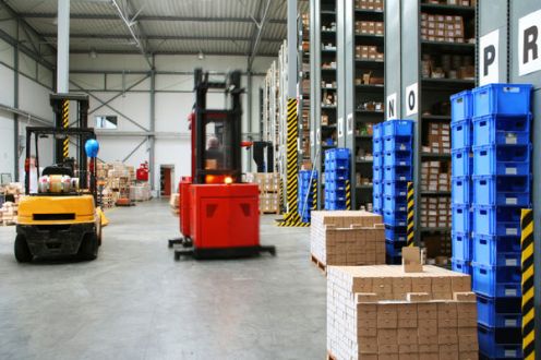 Czasowe przemieszczenie towarów a VAT – zasady rozliczeń w UE