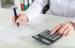 Rozliczanie listy płac i księgowanie składek ZUS w przypadku korzystania ze zwolnienia 