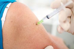 Poznaj stanowisko PIP na temat szczepień przeciwko COVID-19
