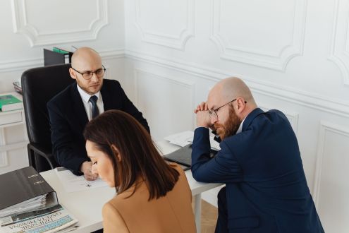 Konsolidacja zobowiązań w finansach przedsiębiorstwa. Jak efektywnie zarządzać strukturą długu?