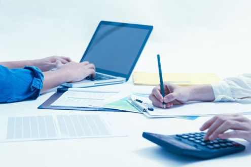 Przesunięcie KSeF 2026 – Ministerstwo potwierdza brak zmian