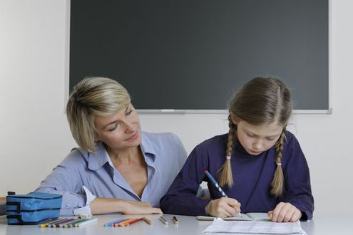 Student informatyki, który nie ma wykształcenia kierunkowego matematycznego, chce założyć działalność i udzielać korepetycji z matematyki.