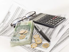 Pracownik może scedować składanie PIT 36 na pracodawcę